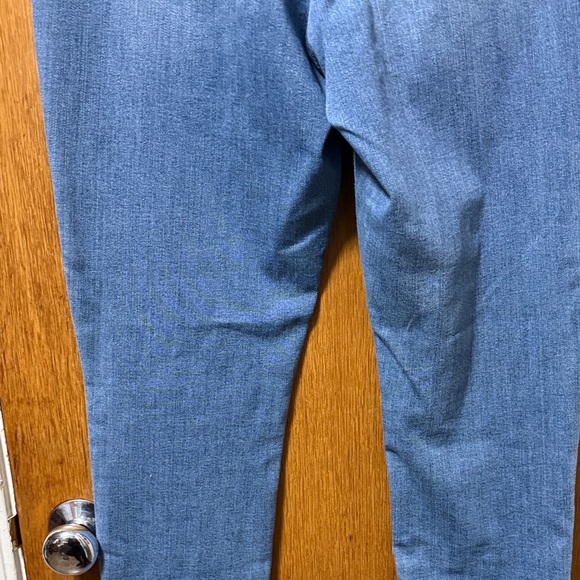 Levi's Classic Blue Slimming Skinny Jeans 31 - Picture 8 of 12